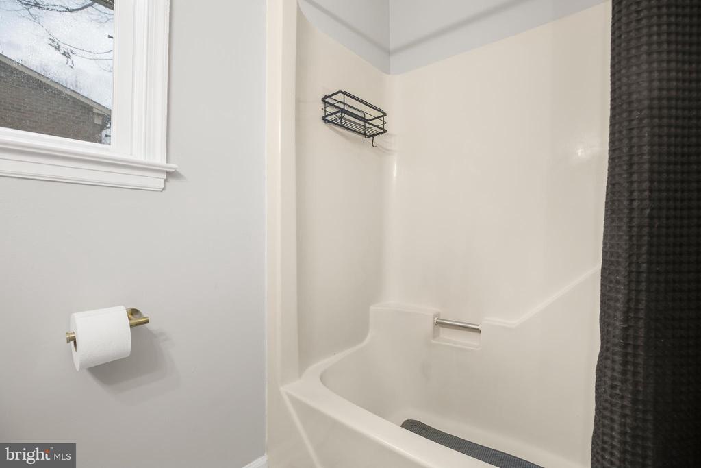 4 JONQUIL CT, FREDERICKSBURG, Virginia 22408, 3 Bedrooms Bedrooms, ,2 BathroomsBathrooms,Residential,4 JONQUIL CT,VASP2040086 MLS # VASP2040086