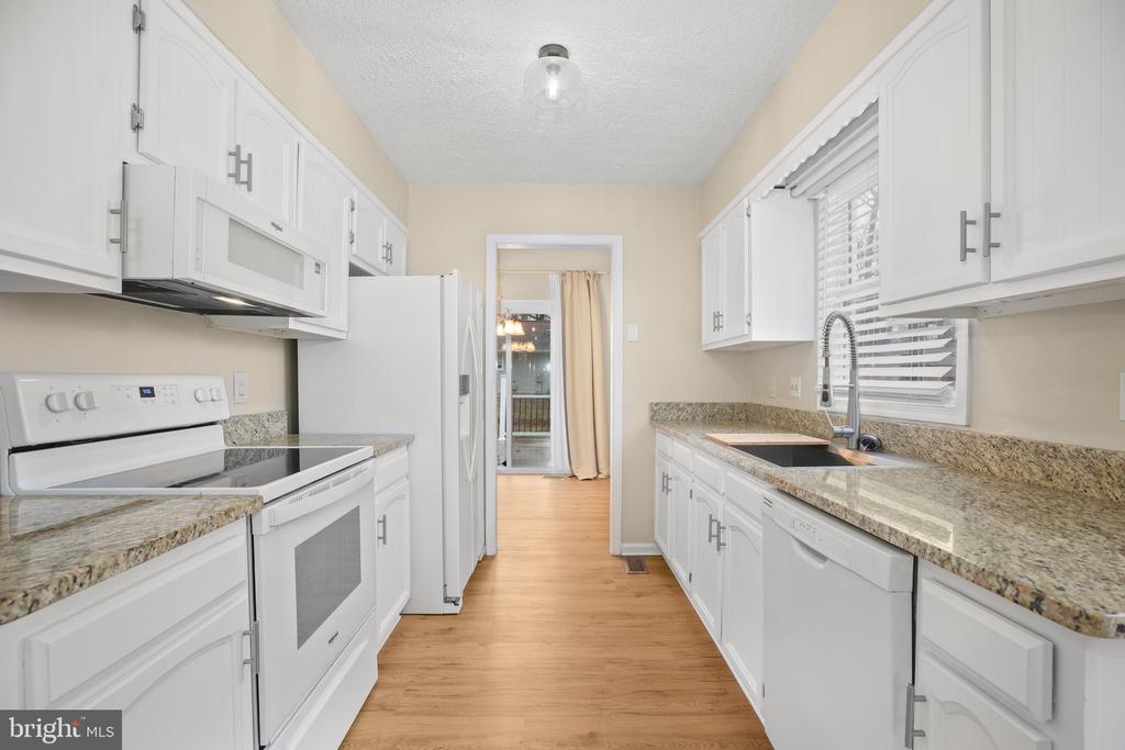 4 JONQUIL CT, FREDERICKSBURG, Virginia 22408, 3 Bedrooms Bedrooms, ,2 BathroomsBathrooms,Residential,4 JONQUIL CT,VASP2040086 MLS # VASP2040086