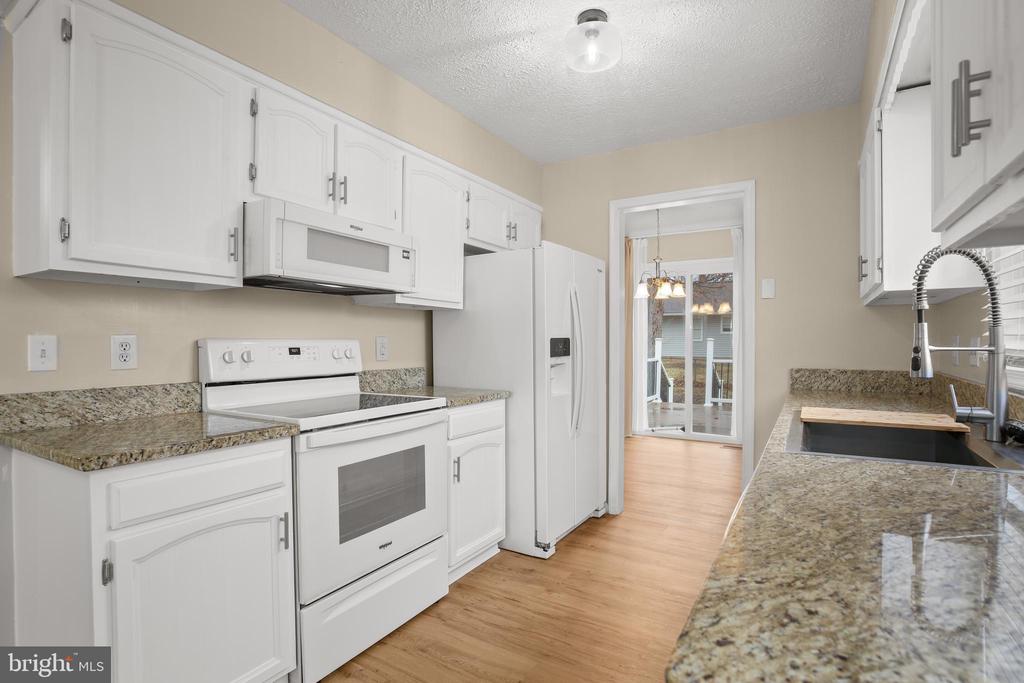 4 JONQUIL CT, FREDERICKSBURG, Virginia 22408, 3 Bedrooms Bedrooms, ,2 BathroomsBathrooms,Residential,4 JONQUIL CT,VASP2040086 MLS # VASP2040086