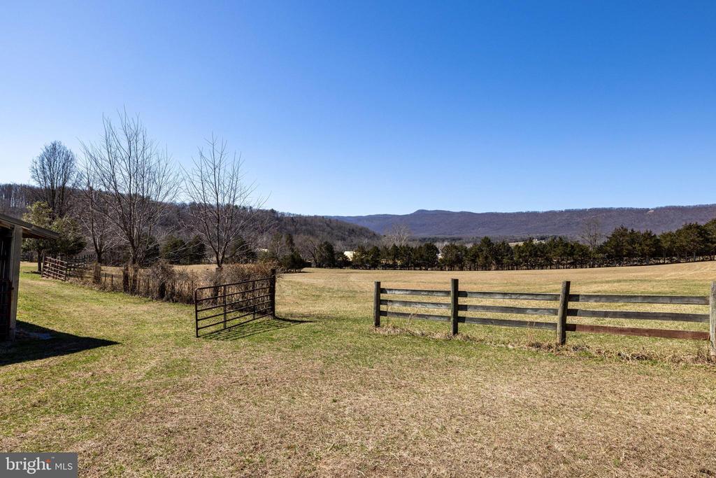 2301 S PAGE VALLEY RD, LURAY, Virginia 22835, 3 Bedrooms Bedrooms, ,2 BathroomsBathrooms,Residential,2301 S PAGE VALLEY RD,VAPA2006194 MLS # VAPA2006194