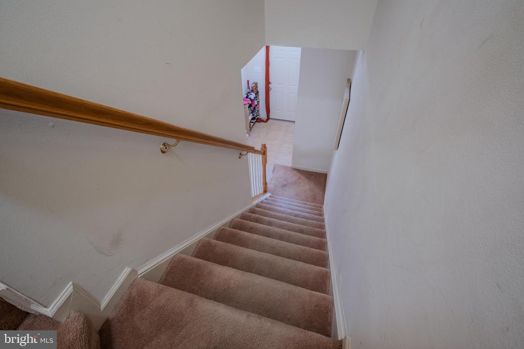 816 FAIRVIEW VILLAGE CT, CULPEPER, Virginia 22701, 3 Bedrooms Bedrooms, ,3 BathroomsBathrooms,Residential,FAIRVIEW VILLAGE,816 FAIRVIEW VILLAGE CT,VACU2012984 MLS # VACU2012984