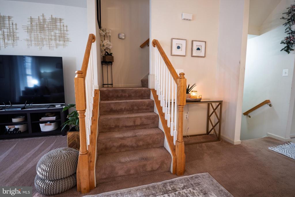 816 FAIRVIEW VILLAGE CT, CULPEPER, Virginia 22701, 3 Bedrooms Bedrooms, ,3 BathroomsBathrooms,Residential,FAIRVIEW VILLAGE,816 FAIRVIEW VILLAGE CT,VACU2012984 MLS # VACU2012984