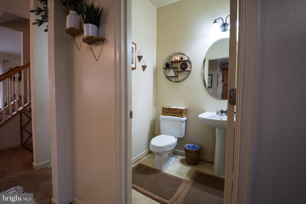 816 FAIRVIEW VILLAGE CT, CULPEPER, Virginia 22701, 3 Bedrooms Bedrooms, ,3 BathroomsBathrooms,Residential,FAIRVIEW VILLAGE,816 FAIRVIEW VILLAGE CT,VACU2012984 MLS # VACU2012984