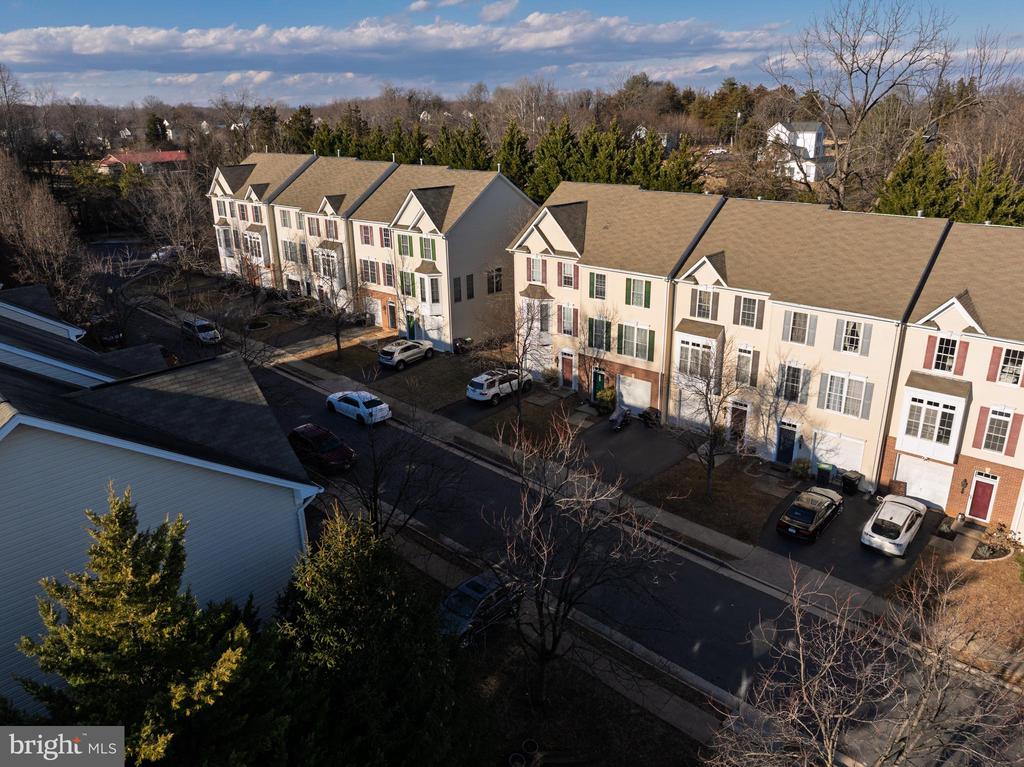 816 FAIRVIEW VILLAGE CT, CULPEPER, Virginia 22701, 3 Bedrooms Bedrooms, ,3 BathroomsBathrooms,Residential,FAIRVIEW VILLAGE,816 FAIRVIEW VILLAGE CT,VACU2012984 MLS # VACU2012984