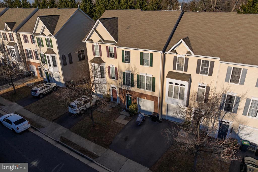 816 FAIRVIEW VILLAGE CT, CULPEPER, Virginia 22701, 3 Bedrooms Bedrooms, ,3 BathroomsBathrooms,Residential,FAIRVIEW VILLAGE,816 FAIRVIEW VILLAGE CT,VACU2012984 MLS # VACU2012984