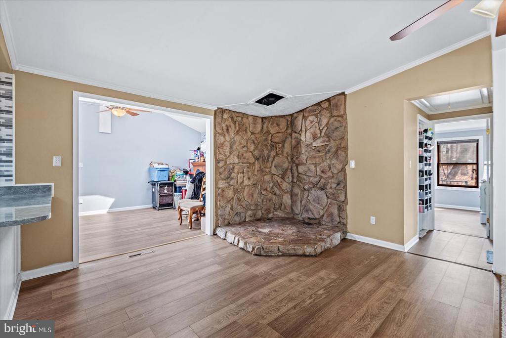 13218 FLINTLOCK DR, SPOTSYLVANIA, Virginia 22551, 3 Bedrooms Bedrooms, ,2 BathroomsBathrooms,Residential,13218 FLINTLOCK DR,VASP2039892 MLS # VASP2039892