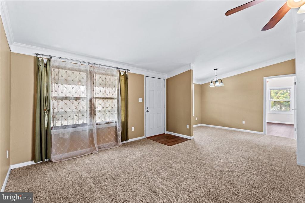 13218 FLINTLOCK DR, SPOTSYLVANIA, Virginia 22551, 3 Bedrooms Bedrooms, ,2 BathroomsBathrooms,Residential,13218 FLINTLOCK DR,VASP2039892 MLS # VASP2039892