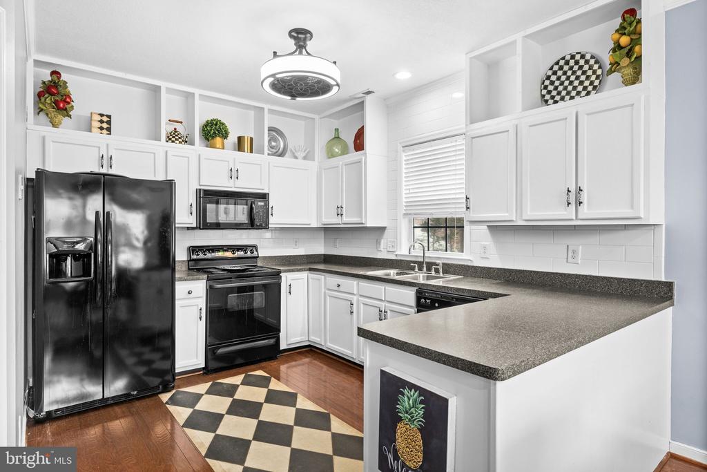 6618 TWIN CEDARS CT, FREDERICKSBURG, Virginia 22407, 3 Bedrooms Bedrooms, ,2 BathroomsBathrooms,Residential,6618 TWIN CEDARS CT,VASP2040040 MLS # VASP2040040