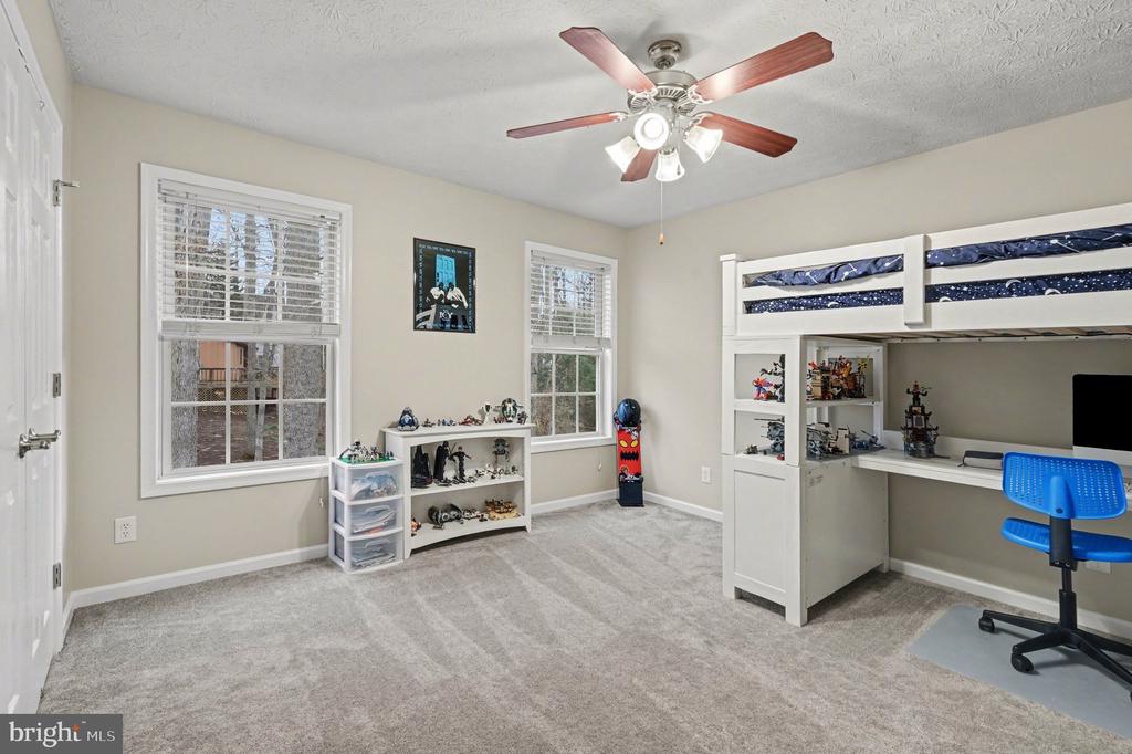 100 NUGGET DR, LOCUST GROVE, Virginia 22508, 5 Bedrooms Bedrooms, ,3 BathroomsBathrooms,Residential,100 NUGGET DR,VAOR2013596 MLS # VAOR2013596