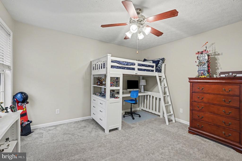 100 NUGGET DR, LOCUST GROVE, Virginia 22508, 5 Bedrooms Bedrooms, ,3 BathroomsBathrooms,Residential,100 NUGGET DR,VAOR2013596 MLS # VAOR2013596