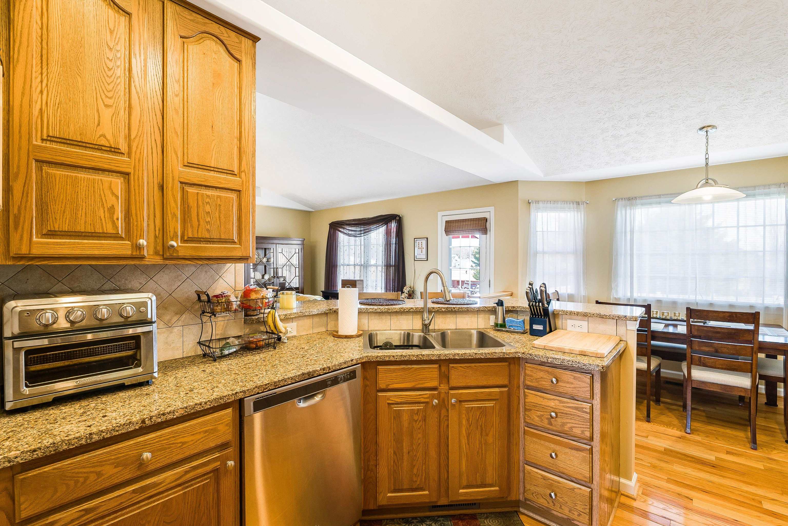 435 THREE LEAGUES RD, MCGAHEYSVILLE, Virginia 22840, 3 Bedrooms Bedrooms, ,2 BathroomsBathrooms,Residential,435 THREE LEAGUES RD,674052 MLS # 674052