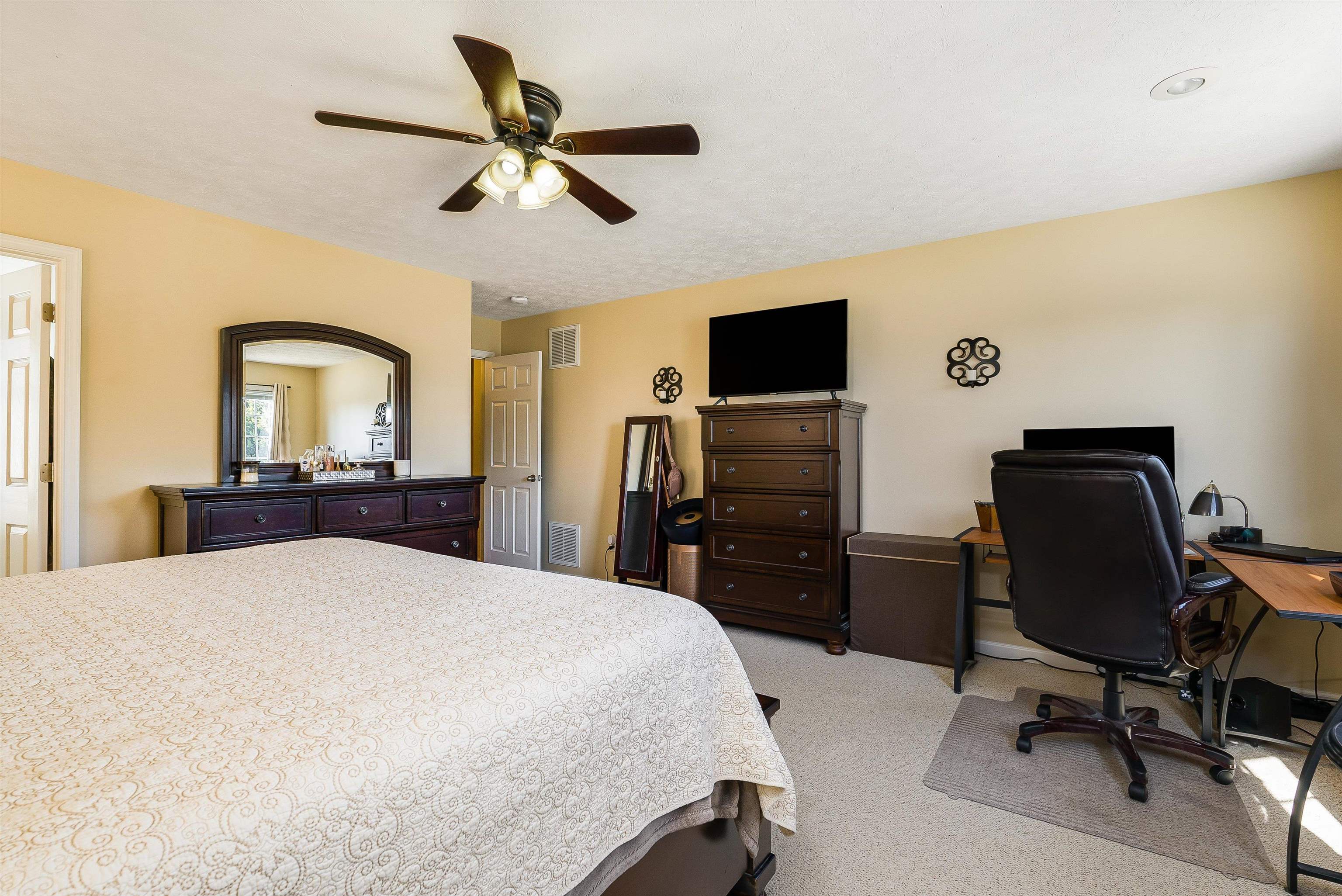 435 THREE LEAGUES RD, MCGAHEYSVILLE, Virginia 22840, 3 Bedrooms Bedrooms, ,2 BathroomsBathrooms,Residential,435 THREE LEAGUES RD,674052 MLS # 674052