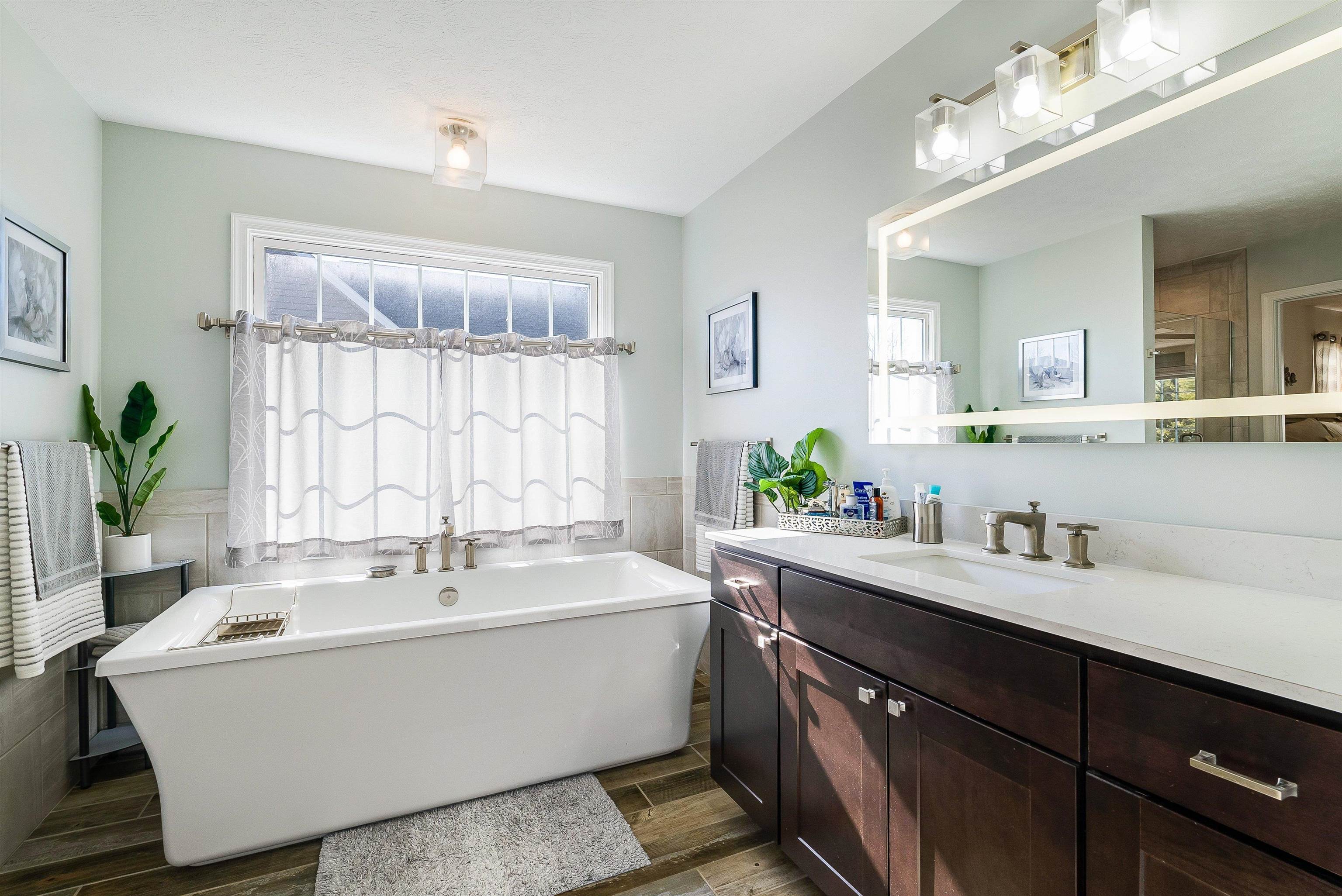 435 THREE LEAGUES RD, MCGAHEYSVILLE, Virginia 22840, 3 Bedrooms Bedrooms, ,2 BathroomsBathrooms,Residential,435 THREE LEAGUES RD,674052 MLS # 674052