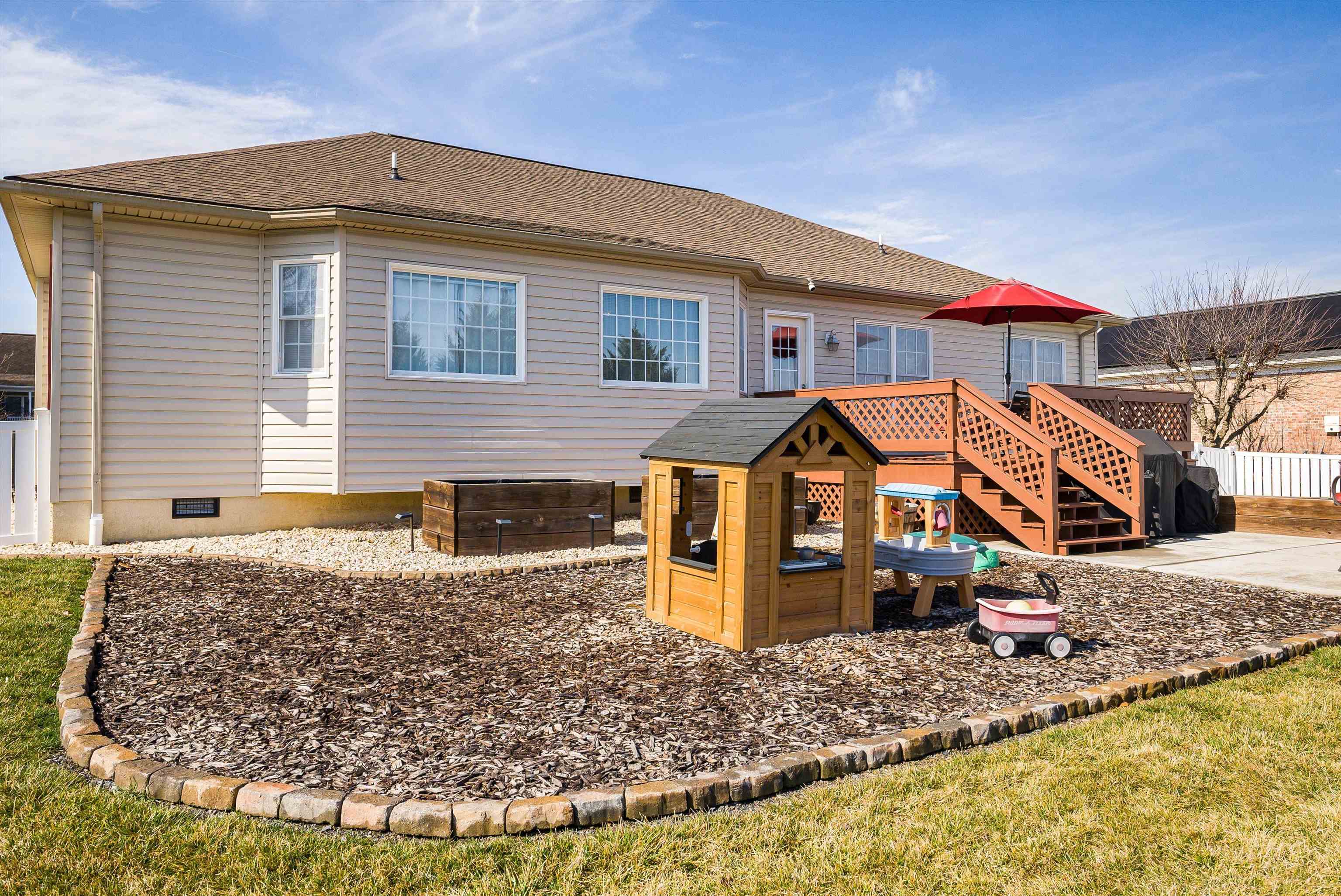 435 THREE LEAGUES RD, MCGAHEYSVILLE, Virginia 22840, 3 Bedrooms Bedrooms, ,2 BathroomsBathrooms,Residential,435 THREE LEAGUES RD,674052 MLS # 674052