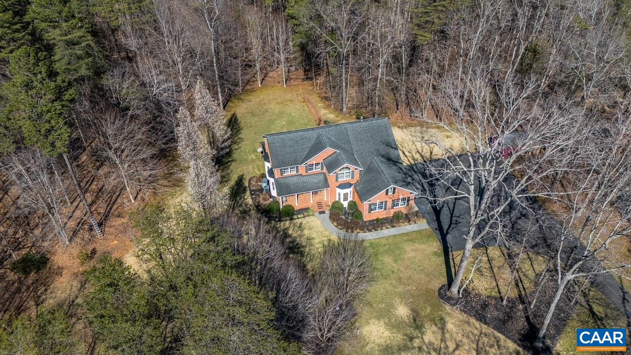 4605 BLUE RUN RD, SOMERSET, Virginia 22972, 4 Bedrooms Bedrooms, ,3 BathroomsBathrooms,Residential,Quintessential Brick Home in Somerset,4605 BLUE RUN RD,674344 MLS # 674344 4605 BLUE RUN RD, SOMERSET, Virginia 22972, 4 Bedrooms Bedrooms, ,3 BathroomsBathrooms,Residential,Quintessential Brick Home in Somerset,4605 BLUE RUN RD,674344 MLS # 674344