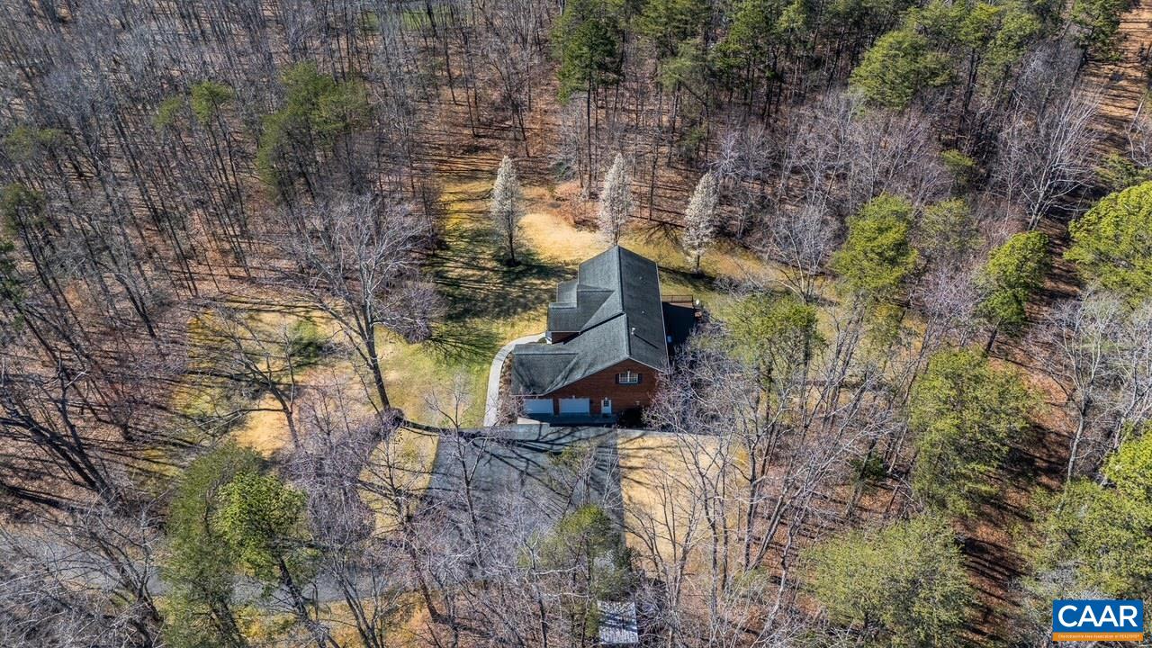 4605 BLUE RUN RD, SOMERSET, Virginia 22972, 4 Bedrooms Bedrooms, ,3 BathroomsBathrooms,Residential,Quintessential Brick Home in Somerset,4605 BLUE RUN RD,674344 MLS # 674344 4605 BLUE RUN RD, SOMERSET, Virginia 22972, 4 Bedrooms Bedrooms, ,3 BathroomsBathrooms,Residential,Quintessential Brick Home in Somerset,4605 BLUE RUN RD,674344 MLS # 674344