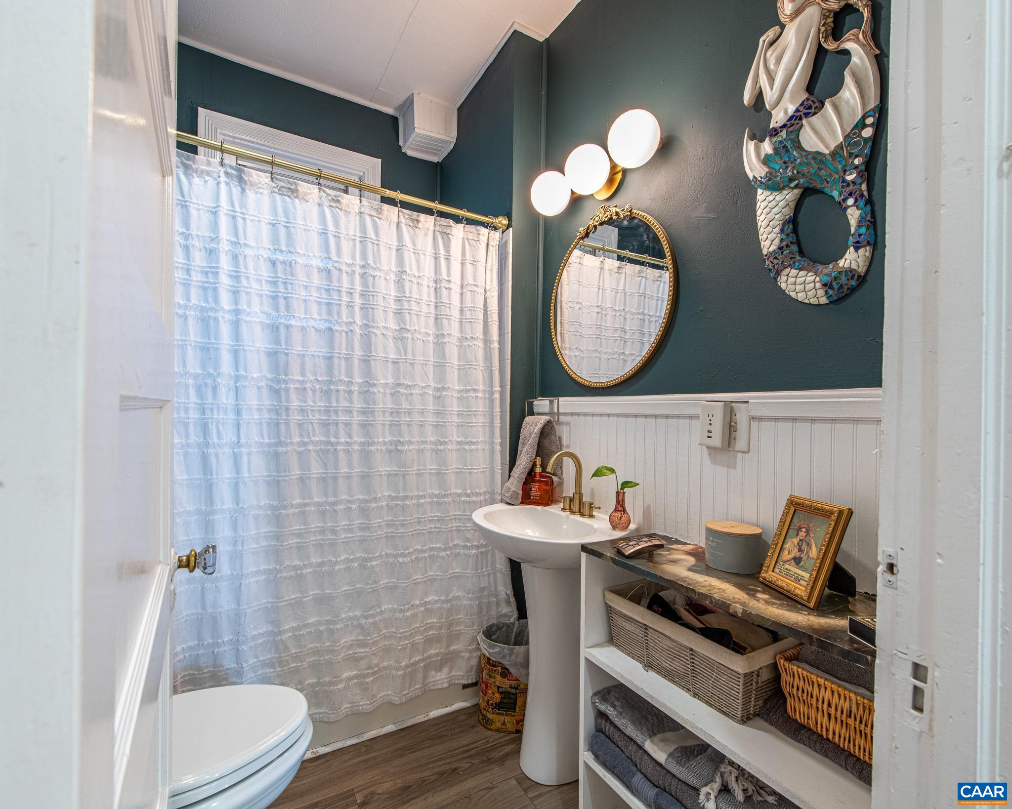 817 HENRY AVE, CHARLOTTESVILLE, Virginia 22903, 3 Bedrooms Bedrooms, ,2 BathroomsBathrooms,Residential,817 HENRY AVE,674454 MLS # 674454