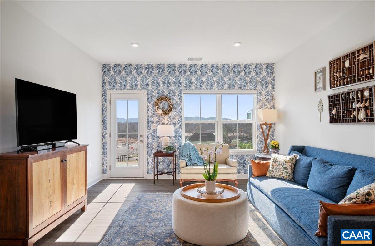 832 SWEDE ST, CHARLOTTESVILLE, Virginia 22901, 3 Bedrooms Bedrooms, ,2 BathroomsBathrooms,Residential,832 SWEDE ST,674455 MLS # 674455