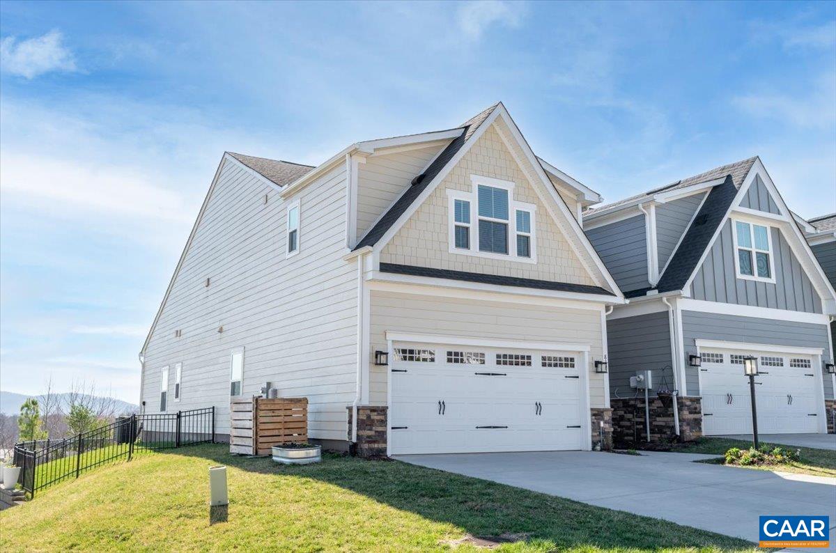 832 SWEDE ST, CHARLOTTESVILLE, Virginia 22901, 3 Bedrooms Bedrooms, ,2 BathroomsBathrooms,Residential,832 SWEDE ST,674455 MLS # 674455