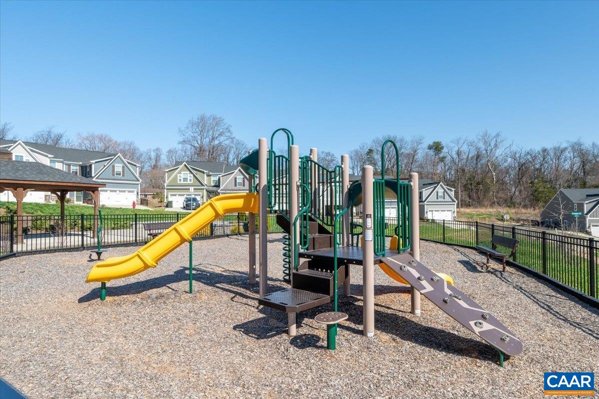 832 SWEDE ST, CHARLOTTESVILLE, Virginia 22901, 3 Bedrooms Bedrooms, ,2 BathroomsBathrooms,Residential,832 SWEDE ST,674455 MLS # 674455