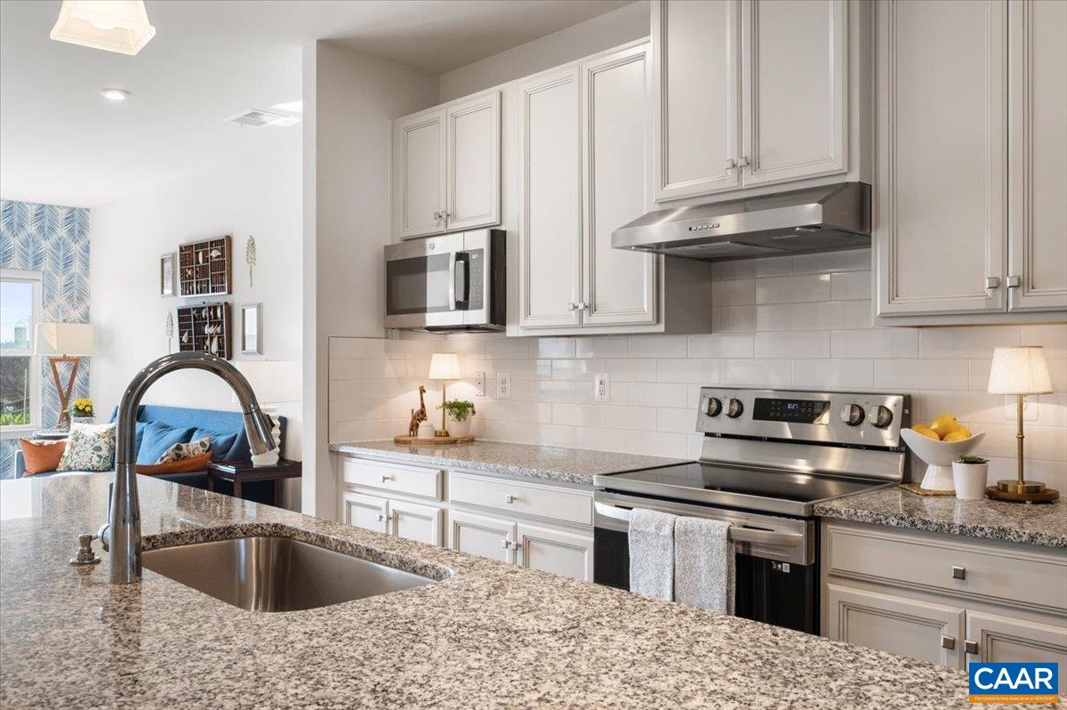 832 SWEDE ST, CHARLOTTESVILLE, Virginia 22901, 3 Bedrooms Bedrooms, ,2 BathroomsBathrooms,Residential,832 SWEDE ST,674455 MLS # 674455