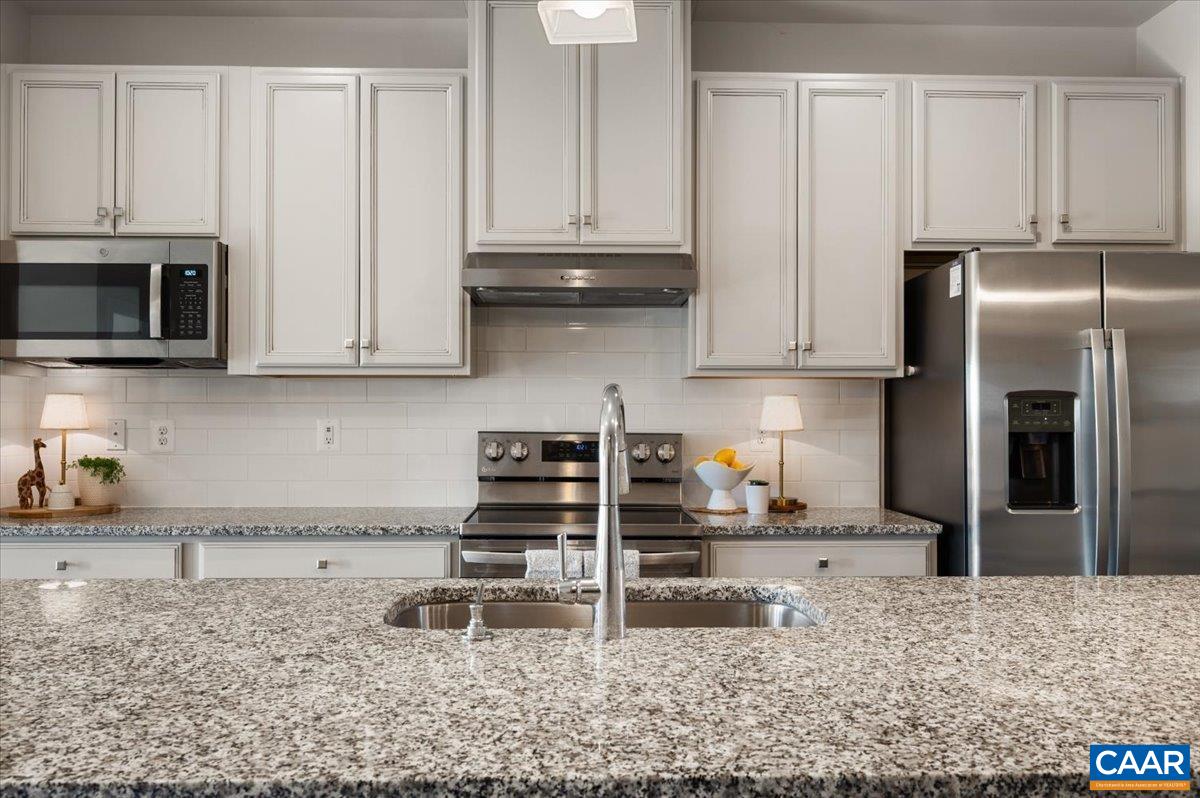 832 SWEDE ST, CHARLOTTESVILLE, Virginia 22901, 3 Bedrooms Bedrooms, ,2 BathroomsBathrooms,Residential,832 SWEDE ST,674455 MLS # 674455