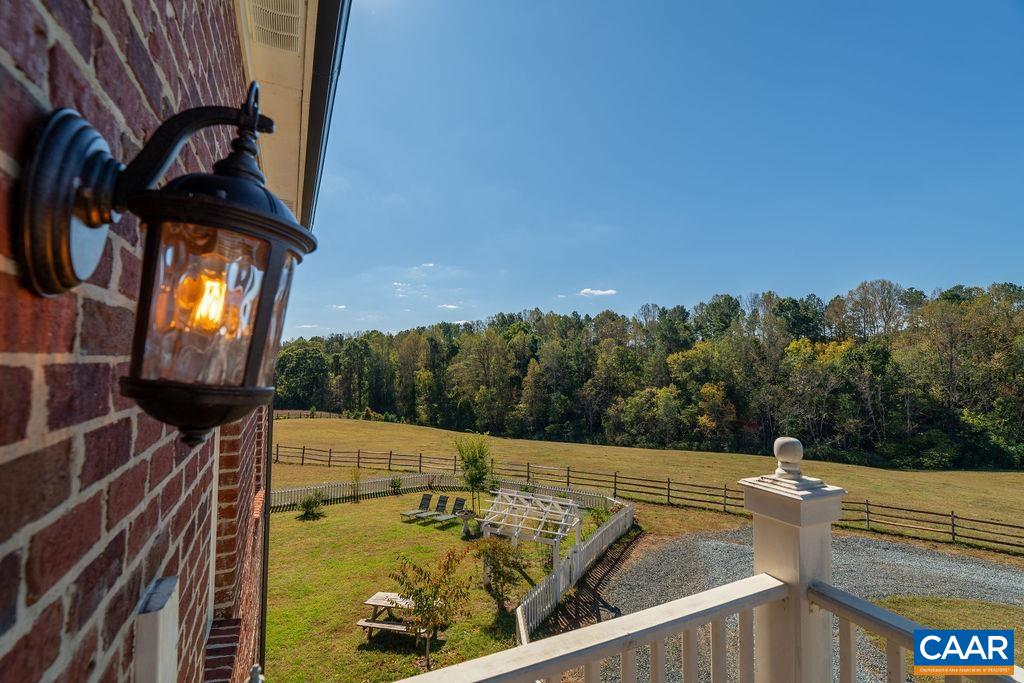 2004 SEVEN MEADOWS LN, APPOMATTOX, Virginia 24522, 3 Bedrooms Bedrooms, ,2 BathroomsBathrooms,Residential,Endwyke Hall,2004 SEVEN MEADOWS LN,674460 MLS # 674460