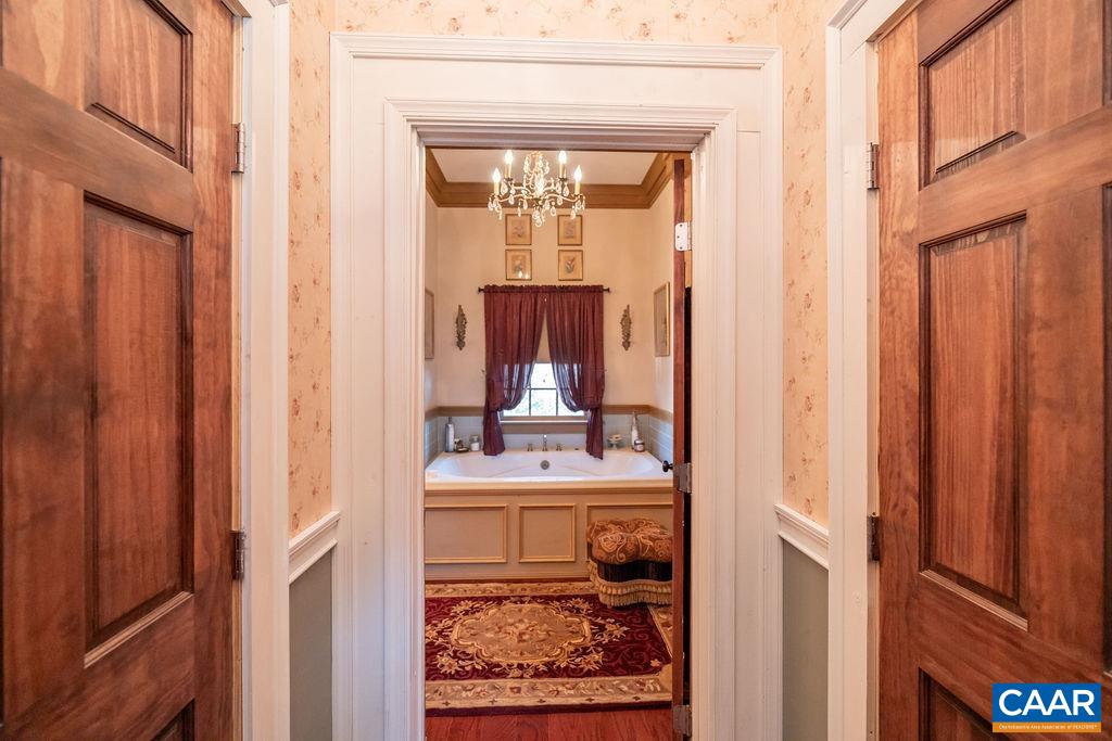 2004 SEVEN MEADOWS LN, APPOMATTOX, Virginia 24522, 3 Bedrooms Bedrooms, ,2 BathroomsBathrooms,Residential,Endwyke Hall,2004 SEVEN MEADOWS LN,674460 MLS # 674460