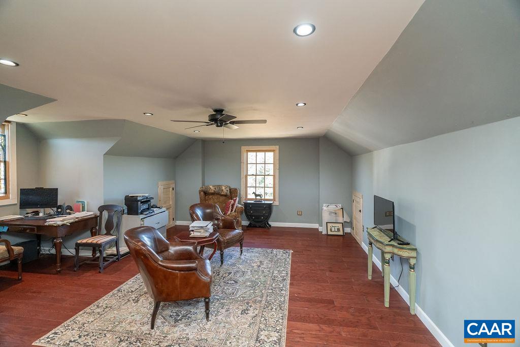 2004 SEVEN MEADOWS LN, APPOMATTOX, Virginia 24522, 3 Bedrooms Bedrooms, ,2 BathroomsBathrooms,Residential,Endwyke Hall,2004 SEVEN MEADOWS LN,674460 MLS # 674460