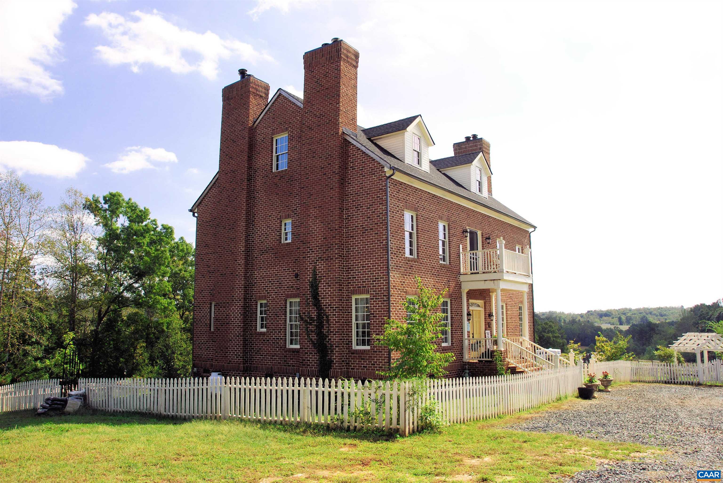 2004 SEVEN MEADOWS LN, APPOMATTOX, Virginia 24522, 3 Bedrooms Bedrooms, ,2 BathroomsBathrooms,Residential,Endwyke Hall,2004 SEVEN MEADOWS LN,674460 MLS # 674460