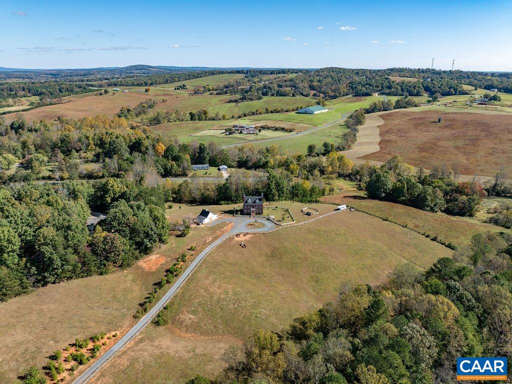 2004 SEVEN MEADOWS LN, APPOMATTOX, Virginia 24522, 3 Bedrooms Bedrooms, ,2 BathroomsBathrooms,Residential,Endwyke Hall,2004 SEVEN MEADOWS LN,674460 MLS # 674460