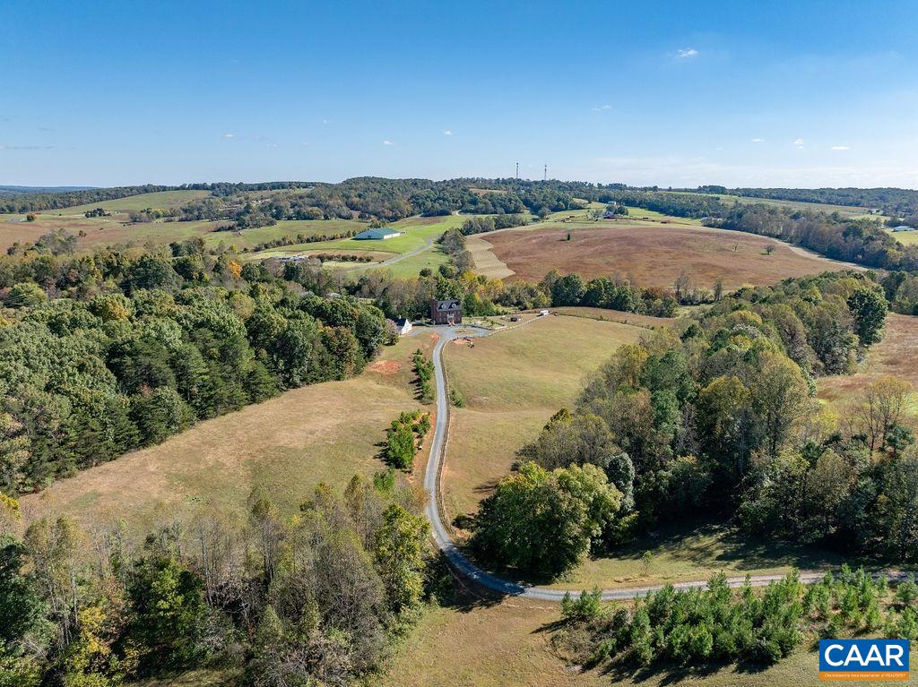 2004 SEVEN MEADOWS LN, APPOMATTOX, Virginia 24522, 3 Bedrooms Bedrooms, ,2 BathroomsBathrooms,Residential,Endwyke Hall,2004 SEVEN MEADOWS LN,674460 MLS # 674460