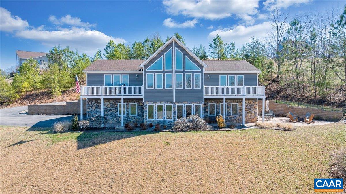 439 GARDNER FARM RD, APPOMATTOX, Virginia 24522, 4 Bedrooms Bedrooms, ,3 BathroomsBathrooms,Residential,439 GARDNER FARM RD,674465 MLS # 674465