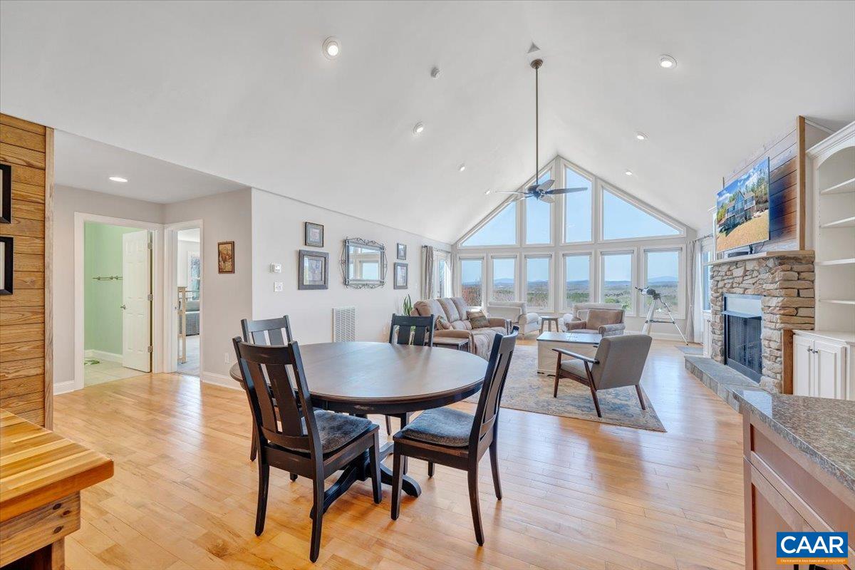 439 GARDNER FARM RD, APPOMATTOX, Virginia 24522, 4 Bedrooms Bedrooms, ,3 BathroomsBathrooms,Residential,439 GARDNER FARM RD,674465 MLS # 674465