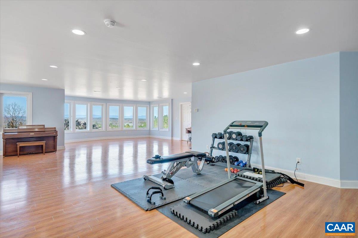 439 GARDNER FARM RD, APPOMATTOX, Virginia 24522, 4 Bedrooms Bedrooms, ,3 BathroomsBathrooms,Residential,439 GARDNER FARM RD,674465 MLS # 674465