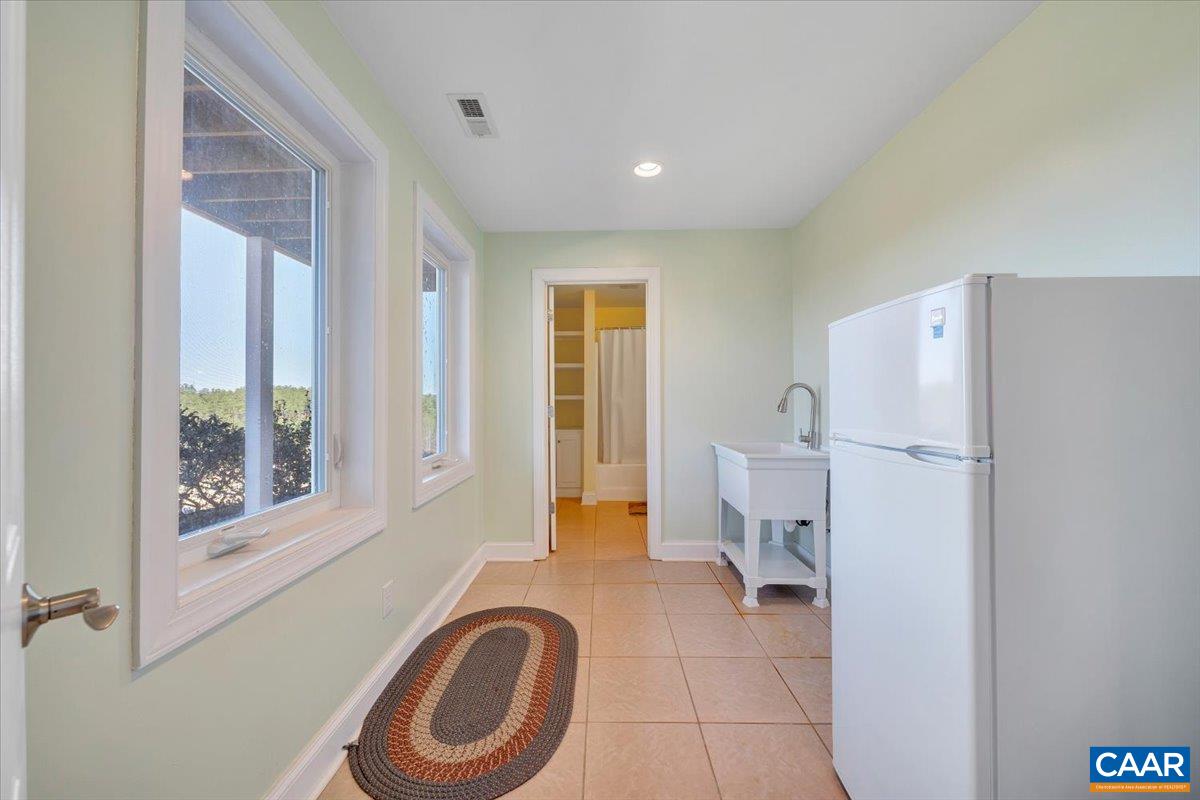 439 GARDNER FARM RD, APPOMATTOX, Virginia 24522, 4 Bedrooms Bedrooms, ,3 BathroomsBathrooms,Residential,439 GARDNER FARM RD,674465 MLS # 674465