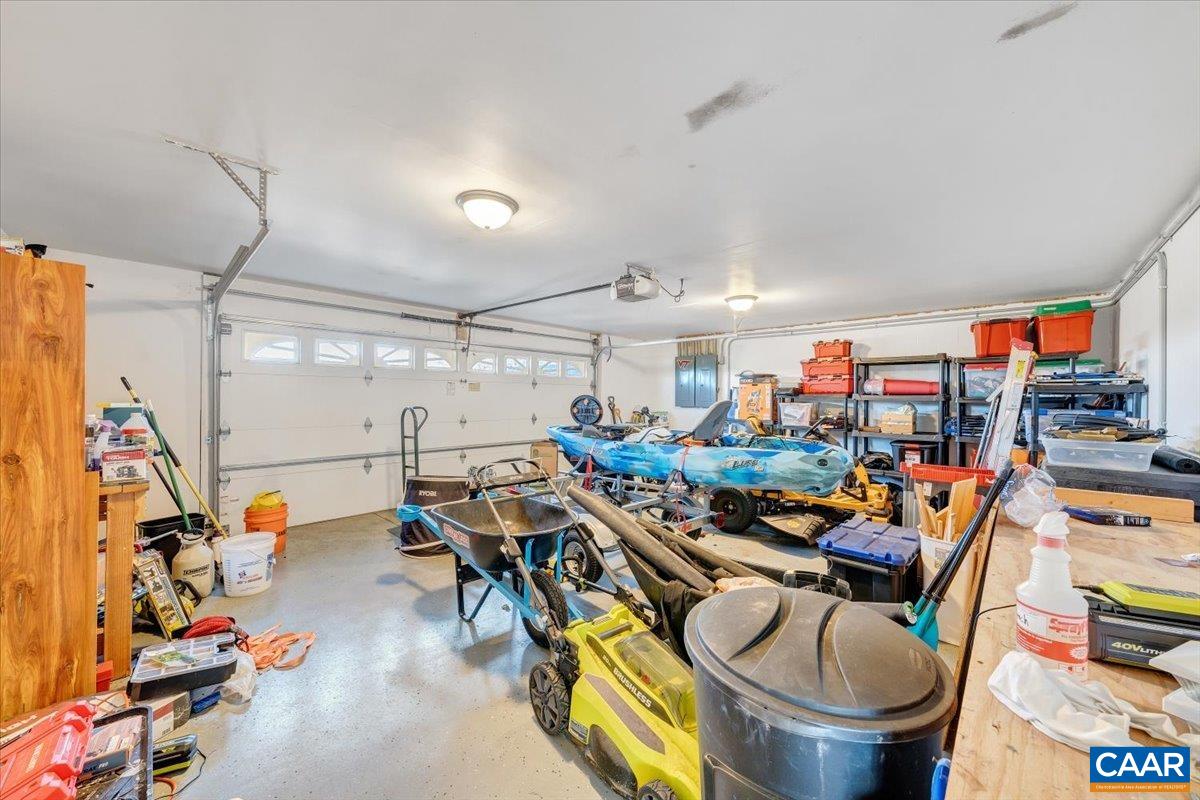 439 GARDNER FARM RD, APPOMATTOX, Virginia 24522, 4 Bedrooms Bedrooms, ,3 BathroomsBathrooms,Residential,439 GARDNER FARM RD,674465 MLS # 674465