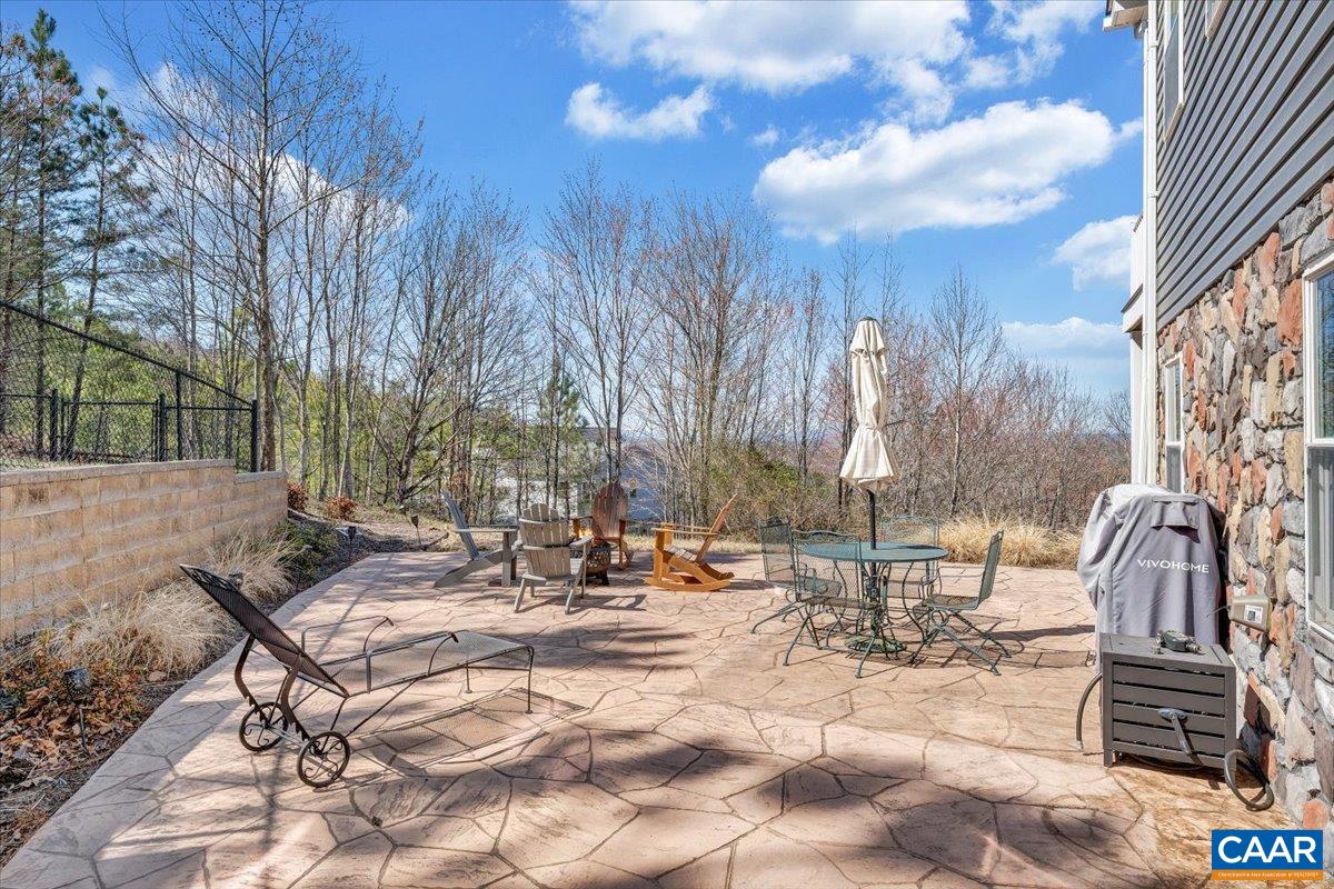 439 GARDNER FARM RD, APPOMATTOX, Virginia 24522, 4 Bedrooms Bedrooms, ,3 BathroomsBathrooms,Residential,439 GARDNER FARM RD,674465 MLS # 674465