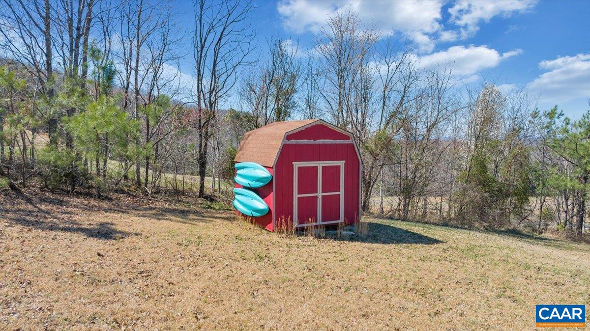439 GARDNER FARM RD, APPOMATTOX, Virginia 24522, 4 Bedrooms Bedrooms, ,3 BathroomsBathrooms,Residential,439 GARDNER FARM RD,674465 MLS # 674465