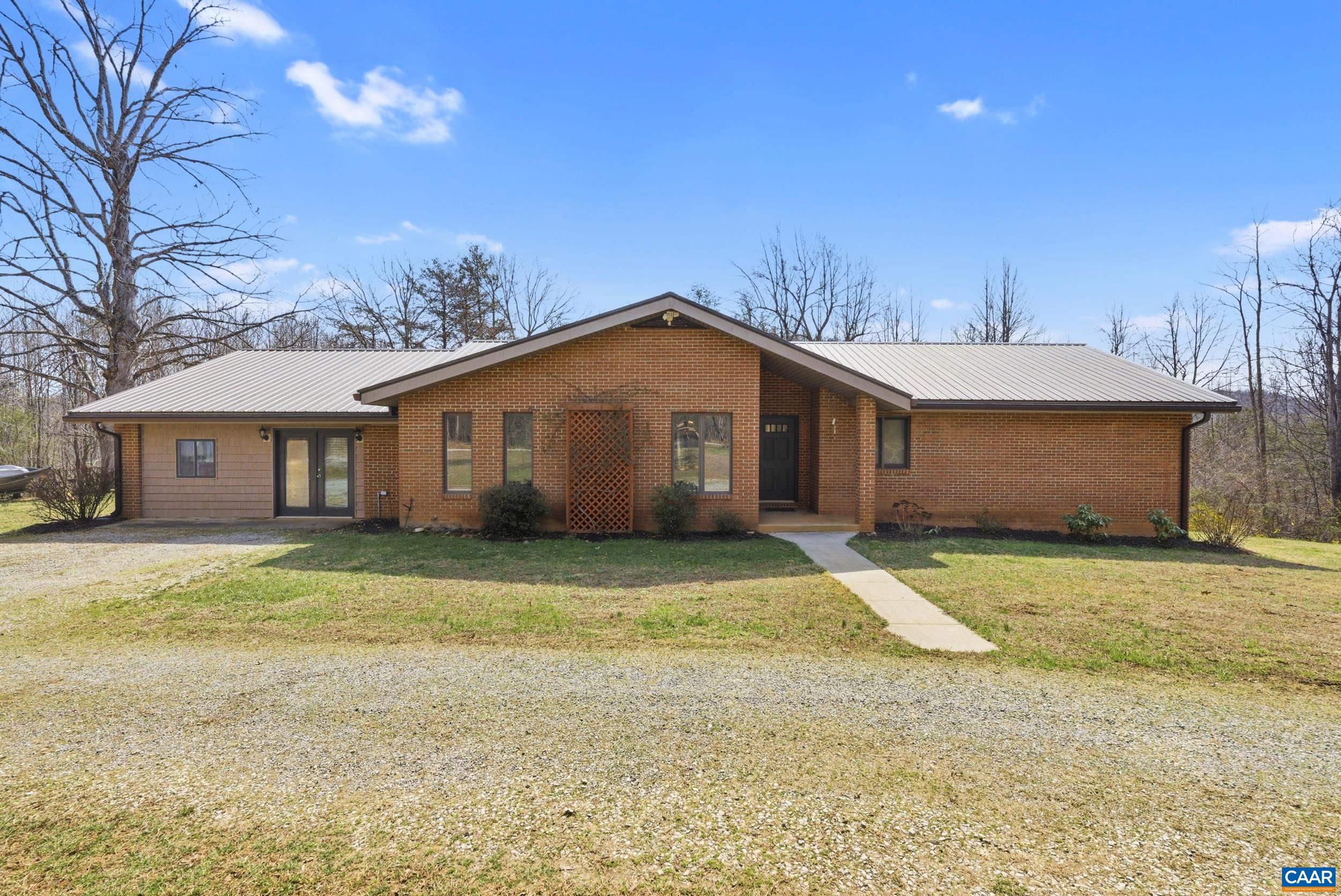 1621 TURKEY MOUNTAIN RD, AMHERST, Virginia 24521, 3 Bedrooms Bedrooms, ,2 BathroomsBathrooms,Residential,1621 TURKEY MOUNTAIN RD,674469 MLS # 674469