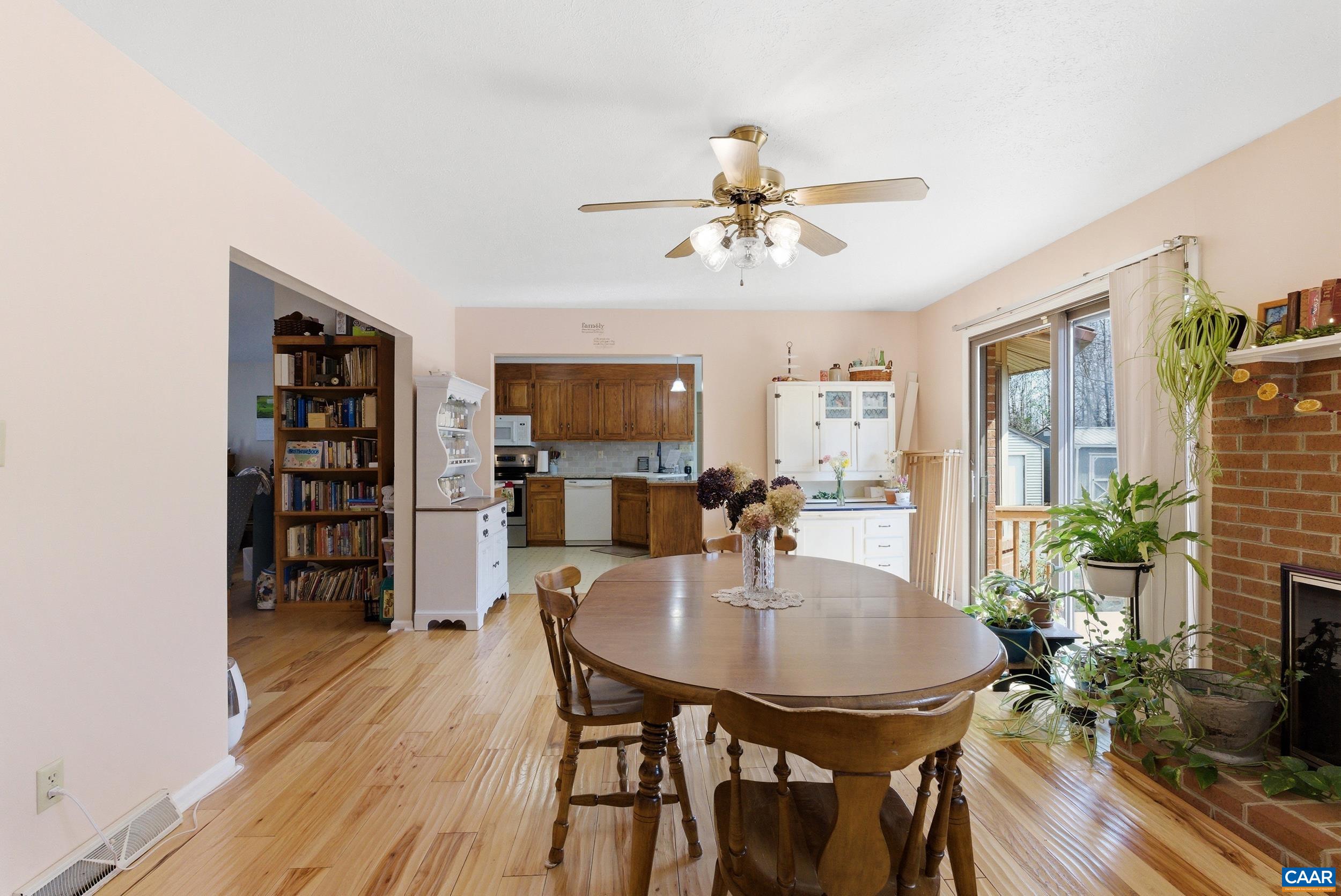 1621 TURKEY MOUNTAIN RD, AMHERST, Virginia 24521, 3 Bedrooms Bedrooms, ,2 BathroomsBathrooms,Residential,1621 TURKEY MOUNTAIN RD,674469 MLS # 674469