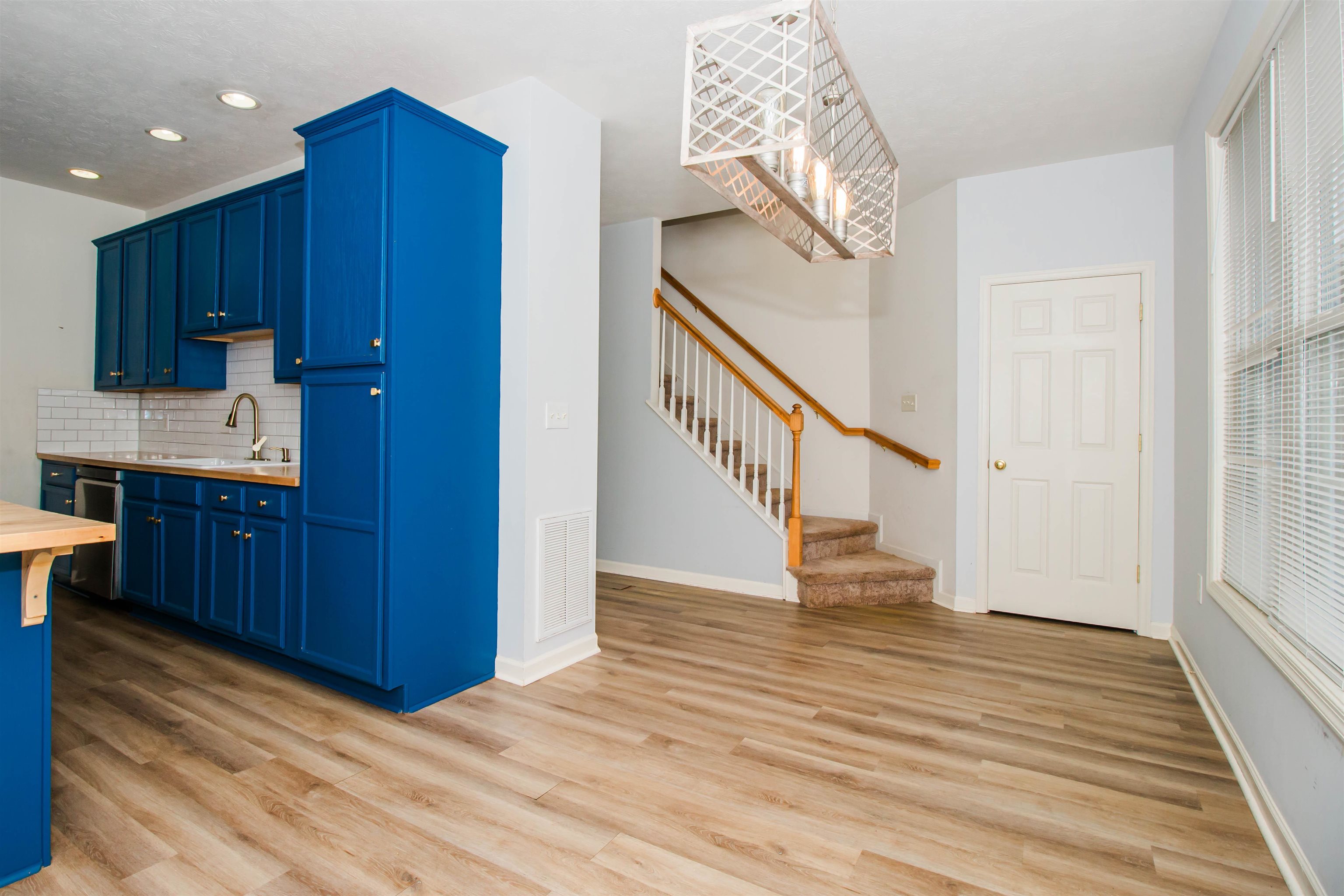 2960 CRYSTAL SPRING LN, ROCKINGHAM, Virginia 22802, 3 Bedrooms Bedrooms, ,2 BathroomsBathrooms,Residential,2960 CRYSTAL SPRING LN,674477 MLS # 674477