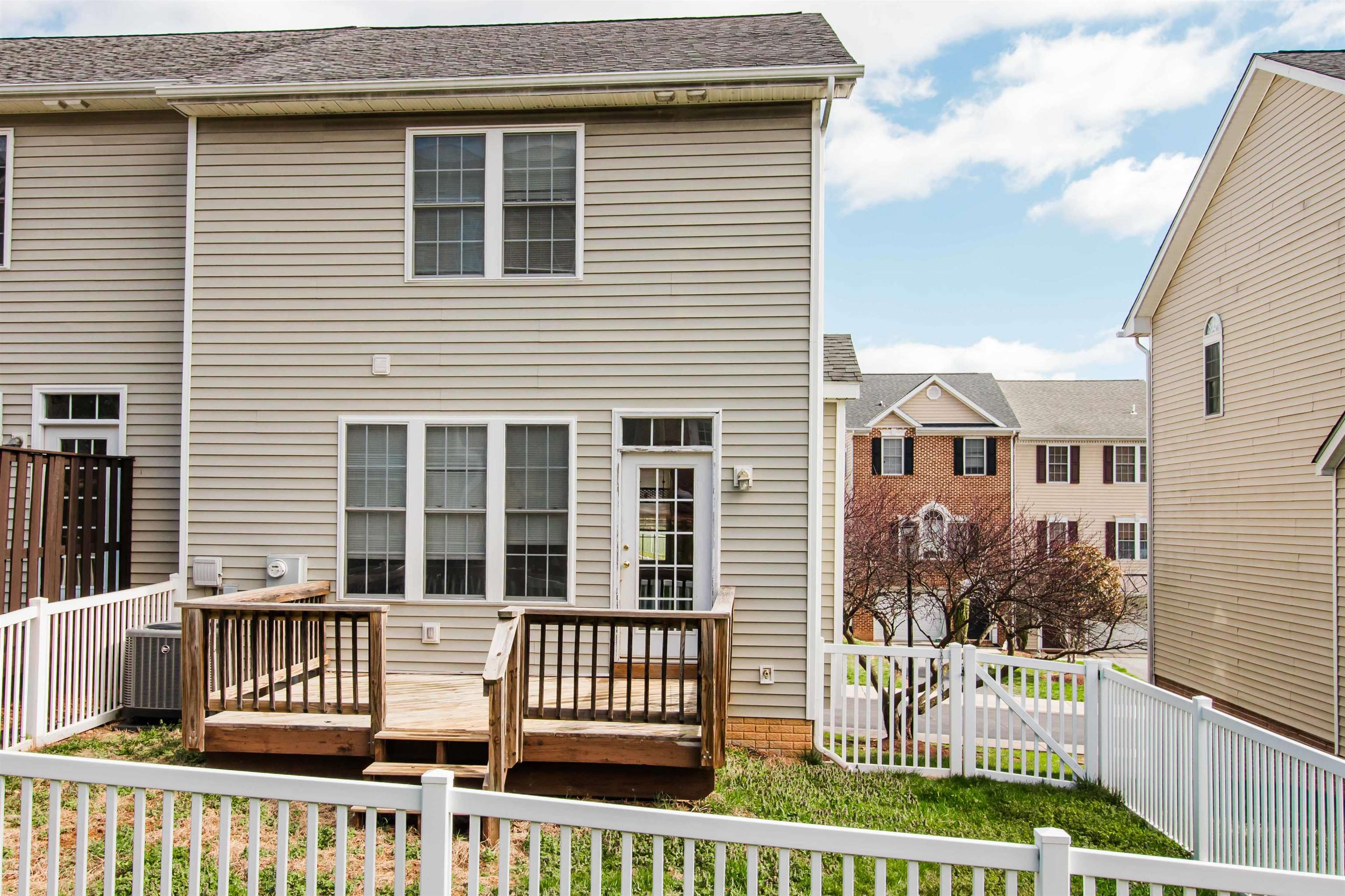 2960 CRYSTAL SPRING LN, ROCKINGHAM, Virginia 22802, 3 Bedrooms Bedrooms, ,2 BathroomsBathrooms,Residential,2960 CRYSTAL SPRING LN,674477 MLS # 674477