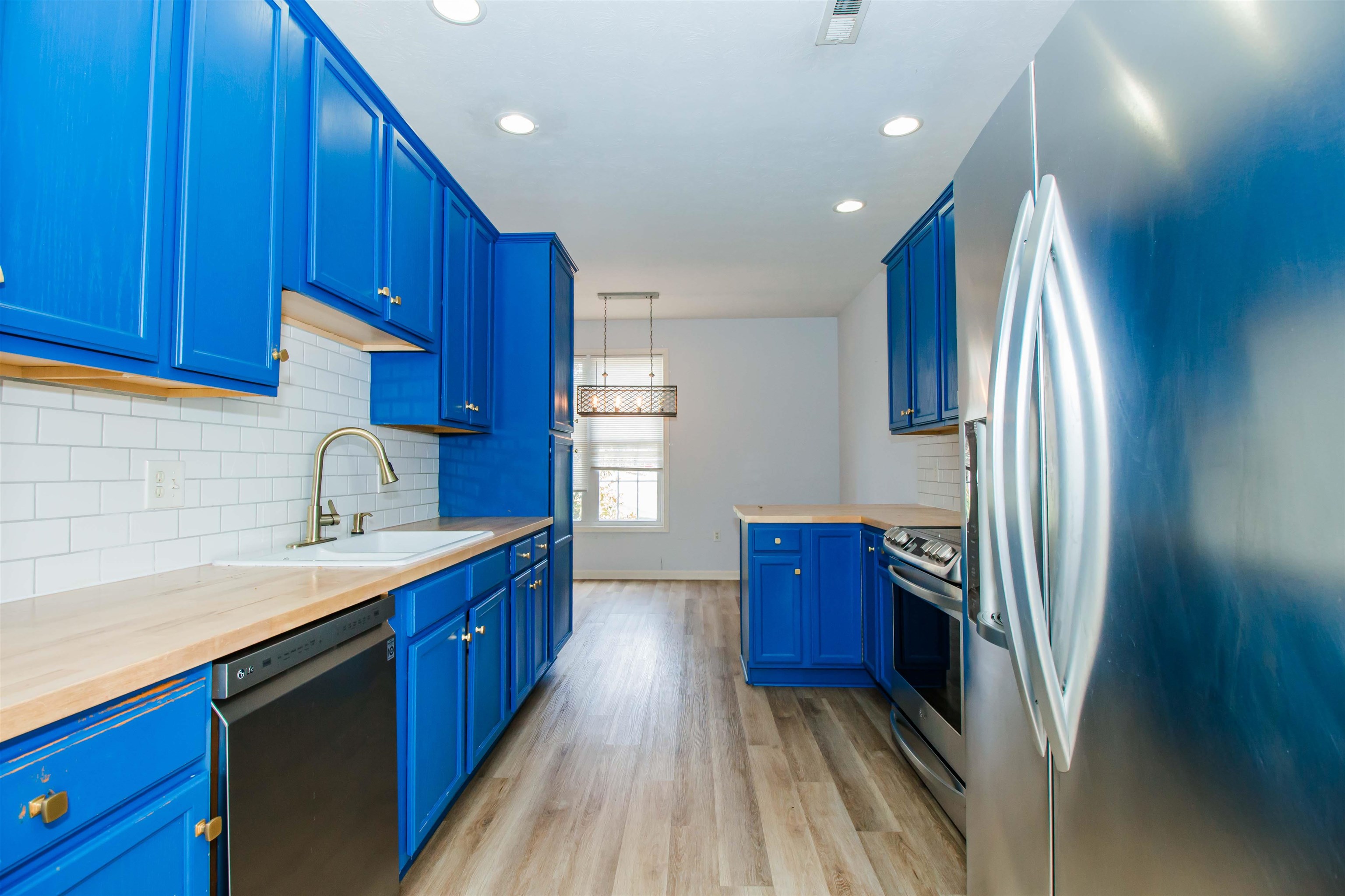 2960 CRYSTAL SPRING LN, ROCKINGHAM, Virginia 22802, 3 Bedrooms Bedrooms, ,2 BathroomsBathrooms,Residential,2960 CRYSTAL SPRING LN,674477 MLS # 674477