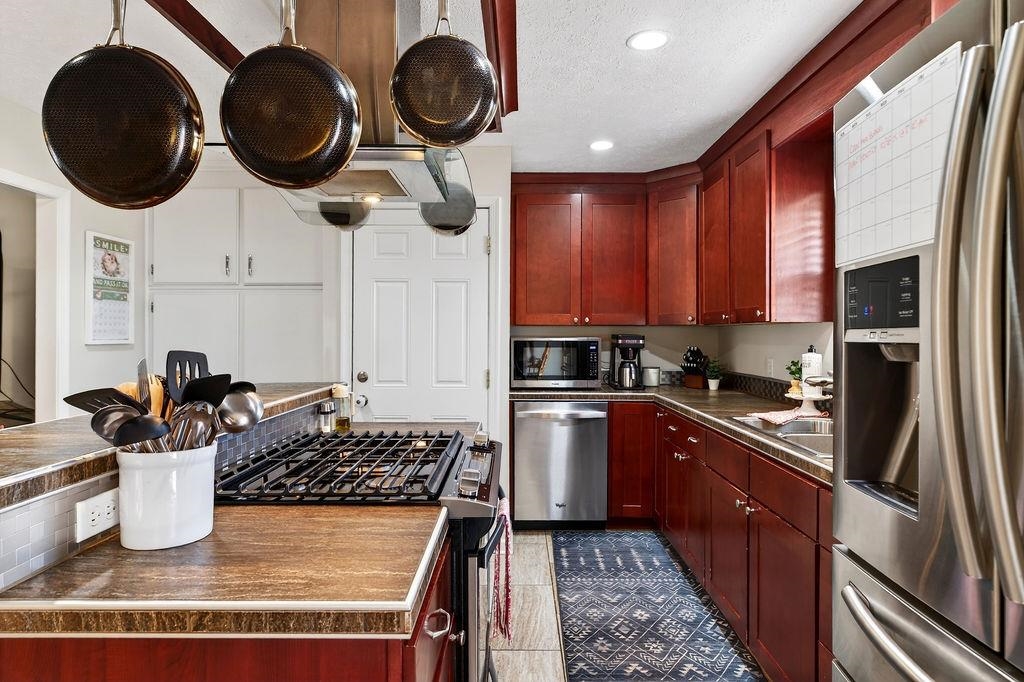 933 LADD RD, WAYNESBORO, Virginia 22980, 3 Bedrooms Bedrooms, ,2 BathroomsBathrooms,Residential,933 LADD RD,674484 MLS # 674484