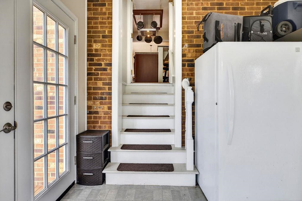 933 LADD RD, WAYNESBORO, Virginia 22980, 3 Bedrooms Bedrooms, ,2 BathroomsBathrooms,Residential,933 LADD RD,674484 MLS # 674484