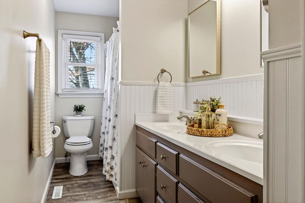 933 LADD RD, WAYNESBORO, Virginia 22980, 3 Bedrooms Bedrooms, ,2 BathroomsBathrooms,Residential,933 LADD RD,674484 MLS # 674484