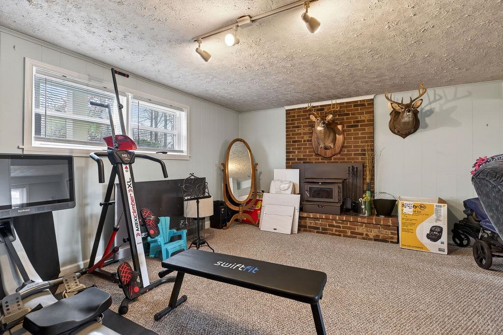 933 LADD RD, WAYNESBORO, Virginia 22980, 3 Bedrooms Bedrooms, ,2 BathroomsBathrooms,Residential,933 LADD RD,674484 MLS # 674484