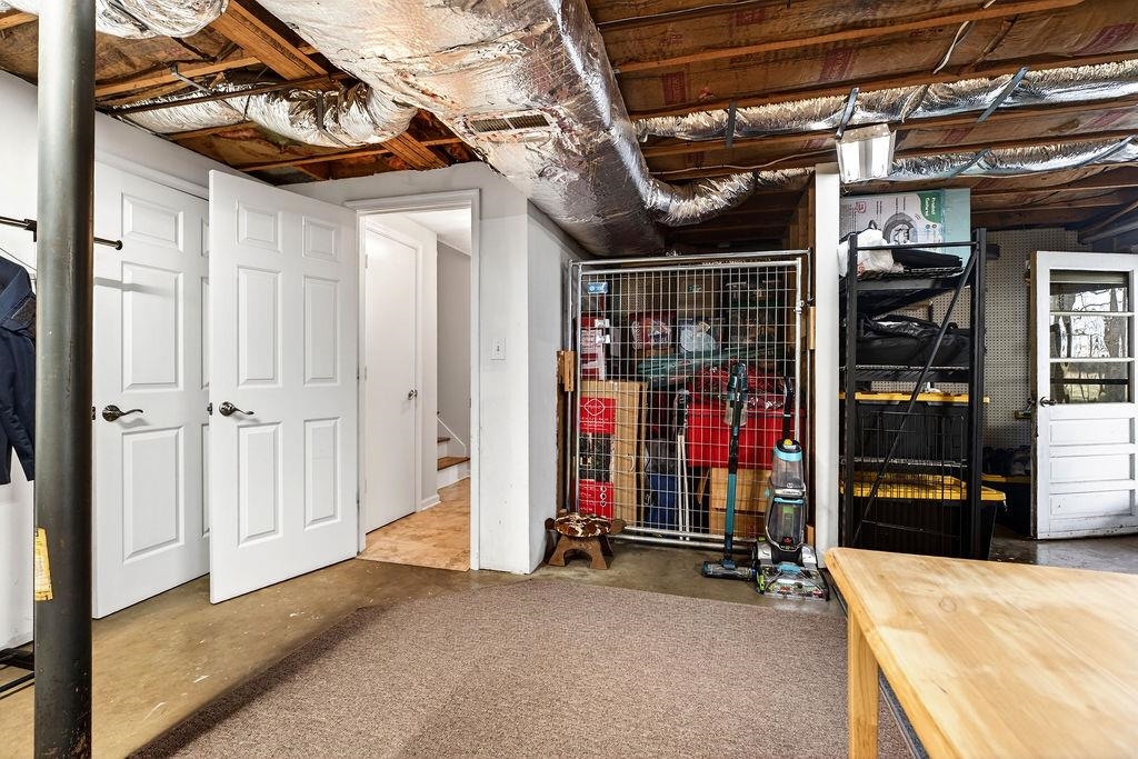 933 LADD RD, WAYNESBORO, Virginia 22980, 3 Bedrooms Bedrooms, ,2 BathroomsBathrooms,Residential,933 LADD RD,674484 MLS # 674484