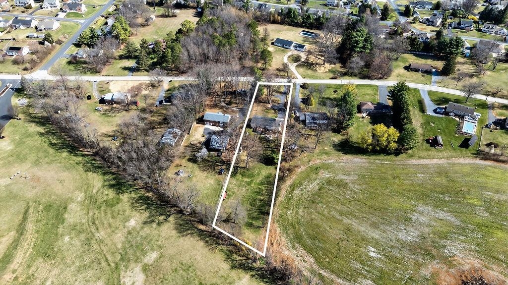 933 LADD RD, WAYNESBORO, Virginia 22980, 3 Bedrooms Bedrooms, ,2 BathroomsBathrooms,Residential,933 LADD RD,674484 MLS # 674484